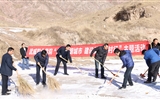行政第二黨支部開(kāi)展“創(chuàng)建文明城市，建設(shè)美麗鄉(xiāng)村行”主題黨日活動(dòng)