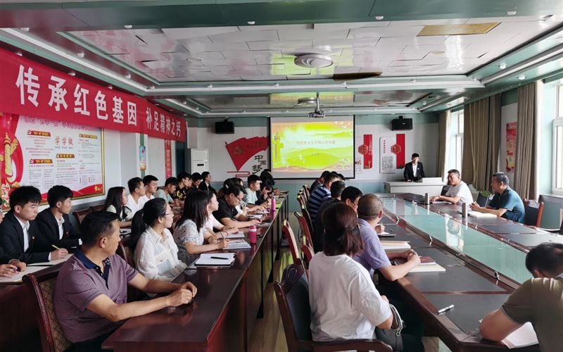 學(xué)院黨委委員、副院長王永緒為機械制造系、汽車 工程系師生講專題黨課